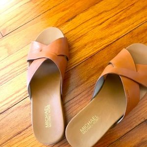 Beautiful tan sandals (MK)
